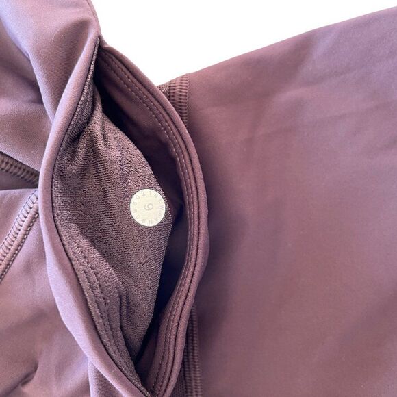 Lululemon Cropped Leggings Sz 6 Burgundy Mesh EUC Gym Workout Hiking Compression - Picture 5 of 5